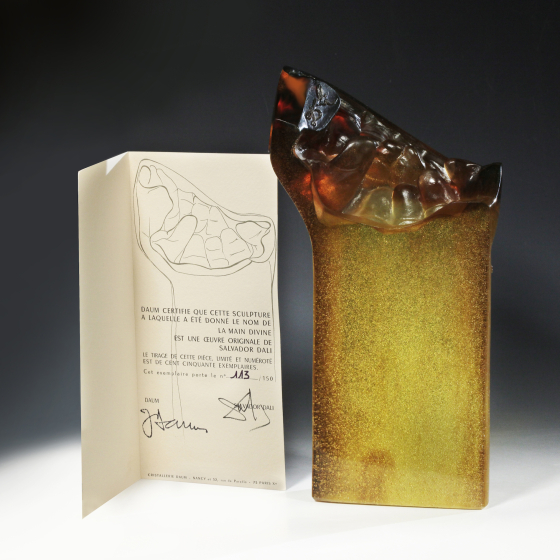 Структура "​Божественная рука", фирма "Daum", 1972 г., С. Дали