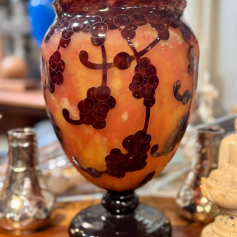 Ваза с виноградным орнаментом, Франция, фирма "La Verre", 1920-1930-е гг.
