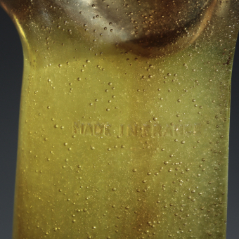 Структура "​Божественная рука", фирма "Daum", 1972 г., С. Дали