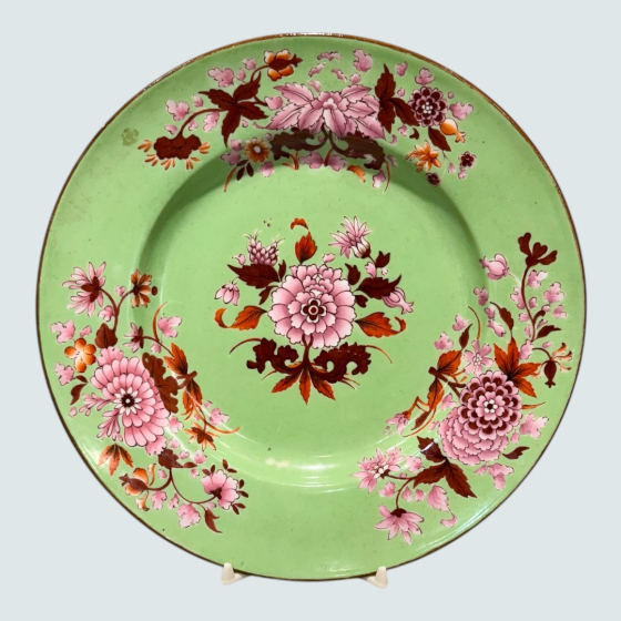 Комплект тарелкок на 6 персон, Россия, завод "Гарднера", 1840-1870-е гг. Комплект тарелкок на 6 персон, Россия, завод "Гарднера", 1840-1870-е гг.