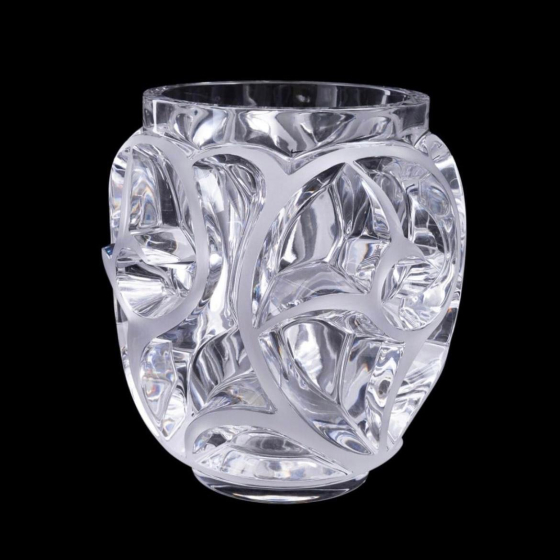 Ваза "Tourbillon", Франция, фирма "Lalique", XX век, Р. Лалик Ваза "Tourbillon", Франция, фирма "Lalique", XX век, Р. Лалик