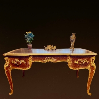 Письменный стол в стиле Людовика XV, Франция, XIX век