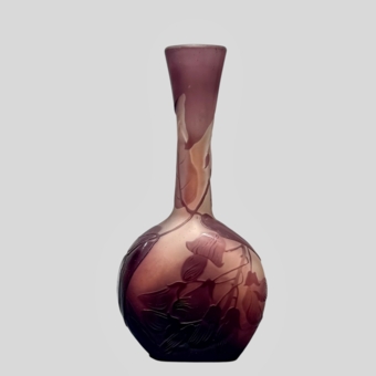 ​Ваза с декором в виде ветки глицинии, Франция, фирма 