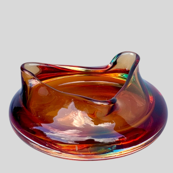Оранжевая треугольная пепельница, ​Чехия, 1960-1970 гг.