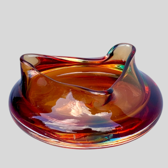 Оранжевая треугольная пепельница, ​Чехия, 1960-1970 гг.
