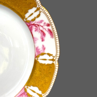 ​Десертная тарелка из Пурпурового сервиза, Россия, Императорский Фарфоровый Завод, 1905 г., Кремер Э.Я.