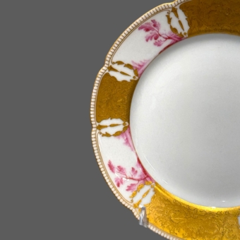 ​Десертная тарелка из Пурпурового сервиза, Россия, Императорский Фарфоровый Завод, 1905 г., Кремер Э.Я.