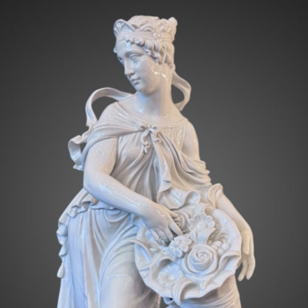 ​Скульптура «Флора», Германия, старейшая Фолькштедтская мануфактура, 1940-е гг., Г. Оппель 