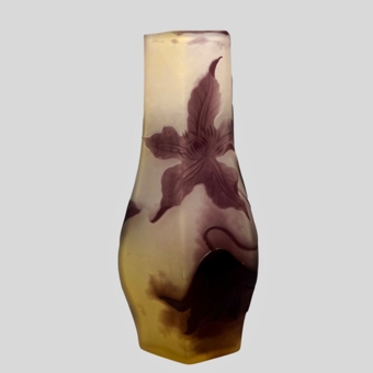 ​Ваза "Клематисы", Франция, фирма "Галле", 1900-1914 гг.
