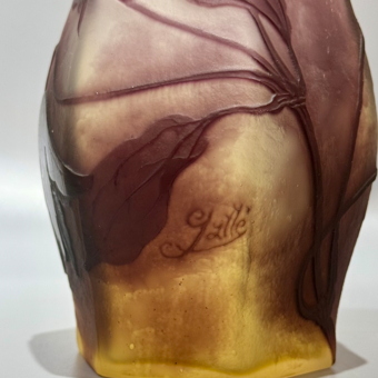 ​Ваза "Клематисы", Франция, фирма "Галле", 1900-1914 гг.