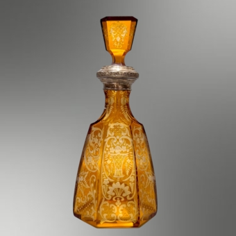 Шестригранный графин янтарного цвета, Западная Европа, XIX век