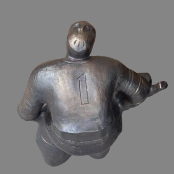 Скульптура "​Вратарь хоккейной сборной советского союза", СССР, 1980 г., Архипов А.А.