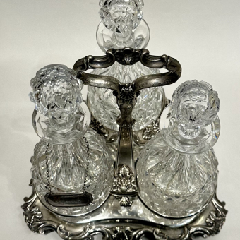 Набор для крепких напитков,  Англия, 1829 г.