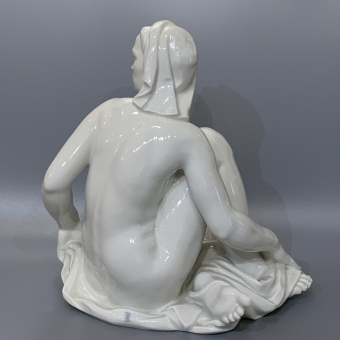 Скульптура "Смотрящая", Германия, мануфактура "Мейсен", 1939 г., Р. Ульманн