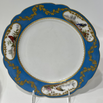 Тарелка из Александринского бирюзового сервиза, Россия, ИФЗ, 1899-1902-е гг.